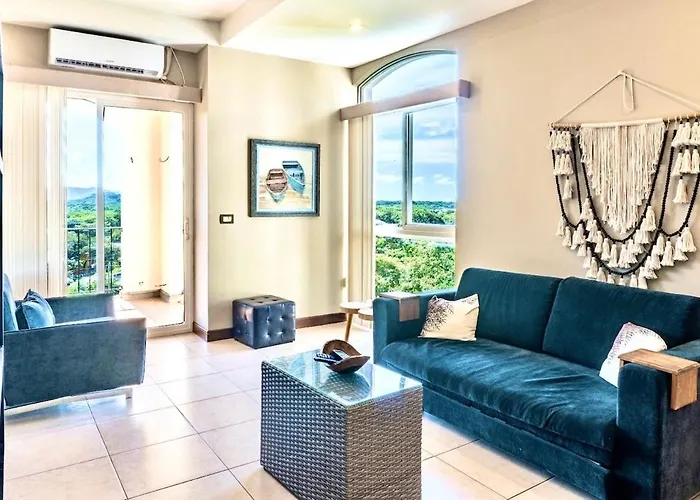 Luxury Penthouse Ocean View & Private Jacuzzi