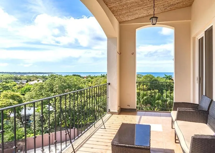 Luxury Penthouse Ocean View & Private Jacuzzi Apartment *